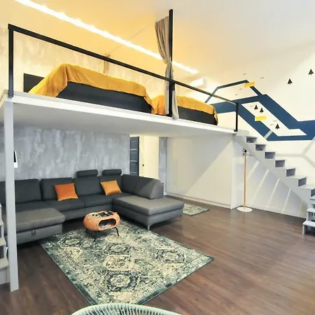 Center With Design Apartment *